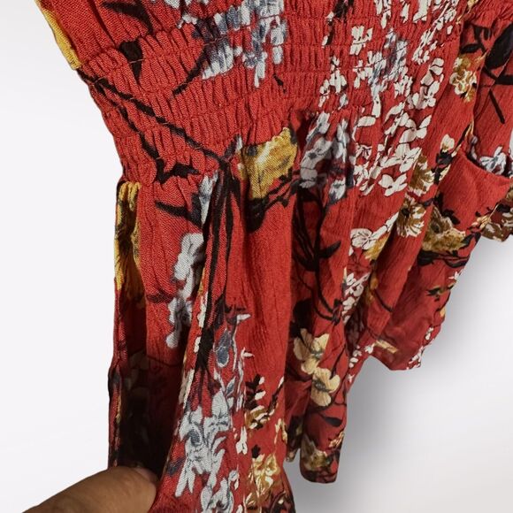 NWT Band of Gypsies Women's Tied Long Bell Sleeve Red Floral Summer Romper Small - Picture 6 of 11